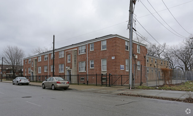 Building Photo - 6100 S Wabash