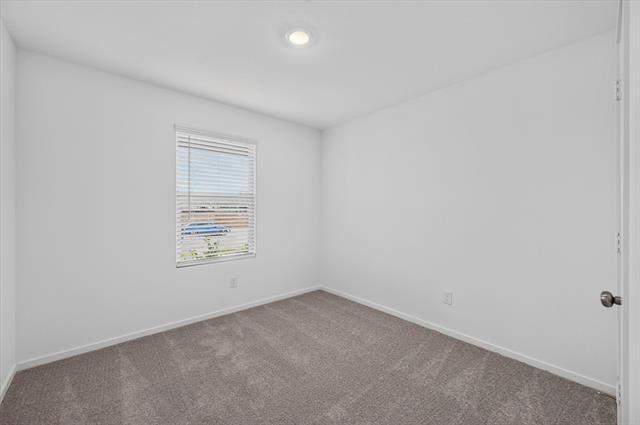 Building Photo - 624 W Criner St