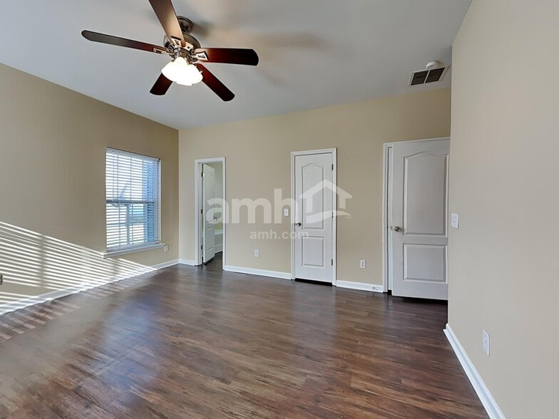 Building Photo - 4104 Devondale Ct