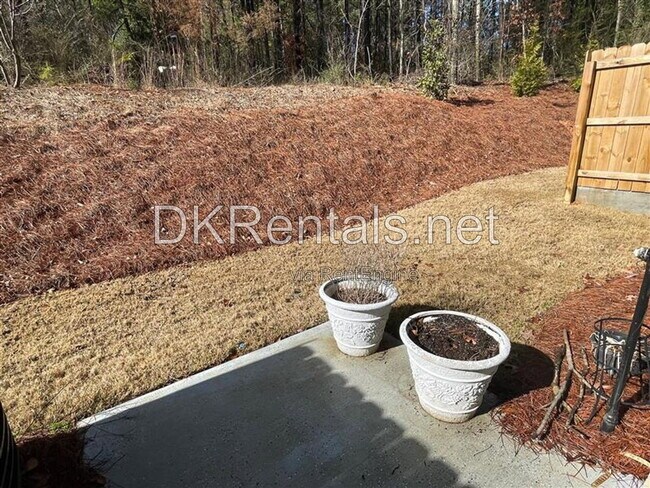 Building Photo - 1375 Vayda Ct