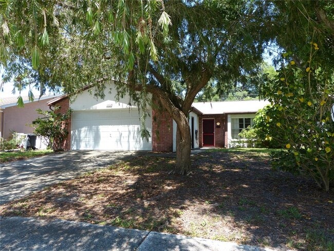 Building Photo - 2528 Elderberry Dr