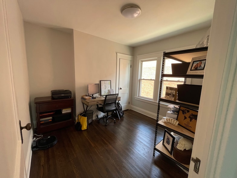 Downstairs Room 2 - 1443 Lakeland Ave