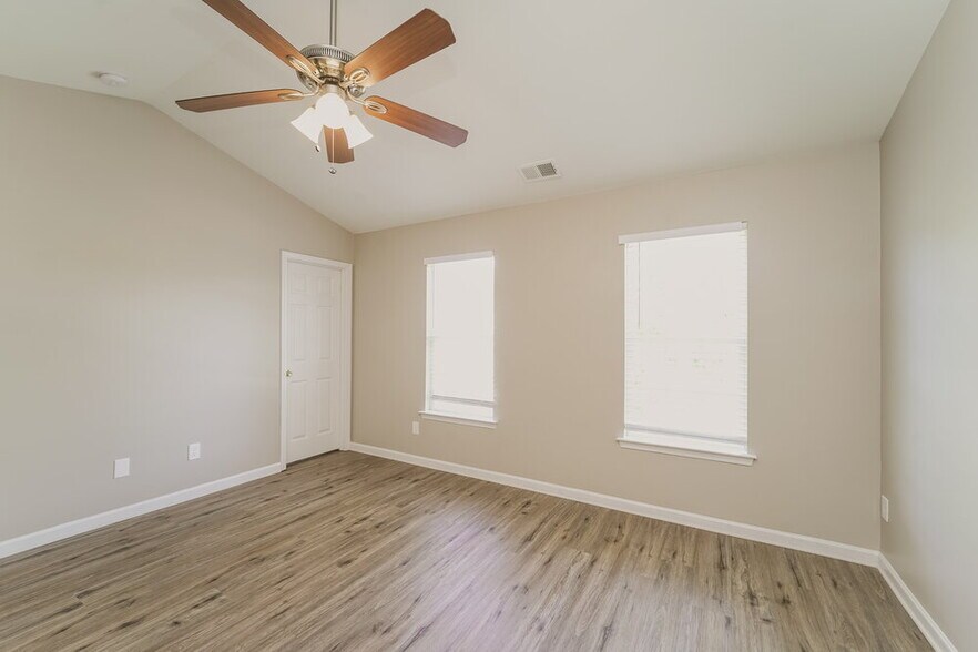 Building Photo - 9216 Aloysia Ln