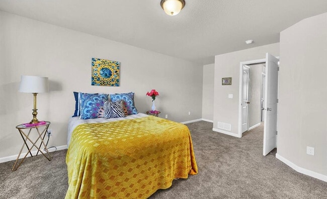 Building Photo - 2030 Birmingham Loop