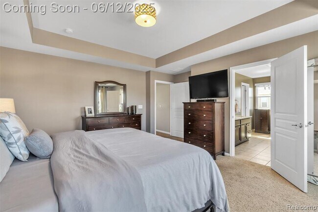 Building Photo - 15745 Diamante Dr