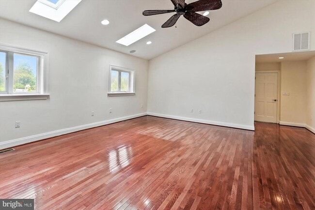 Building Photo - 9915 Ashburton Ln