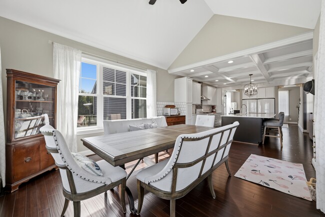 Building Photo - 115 Reliance Woods Dr