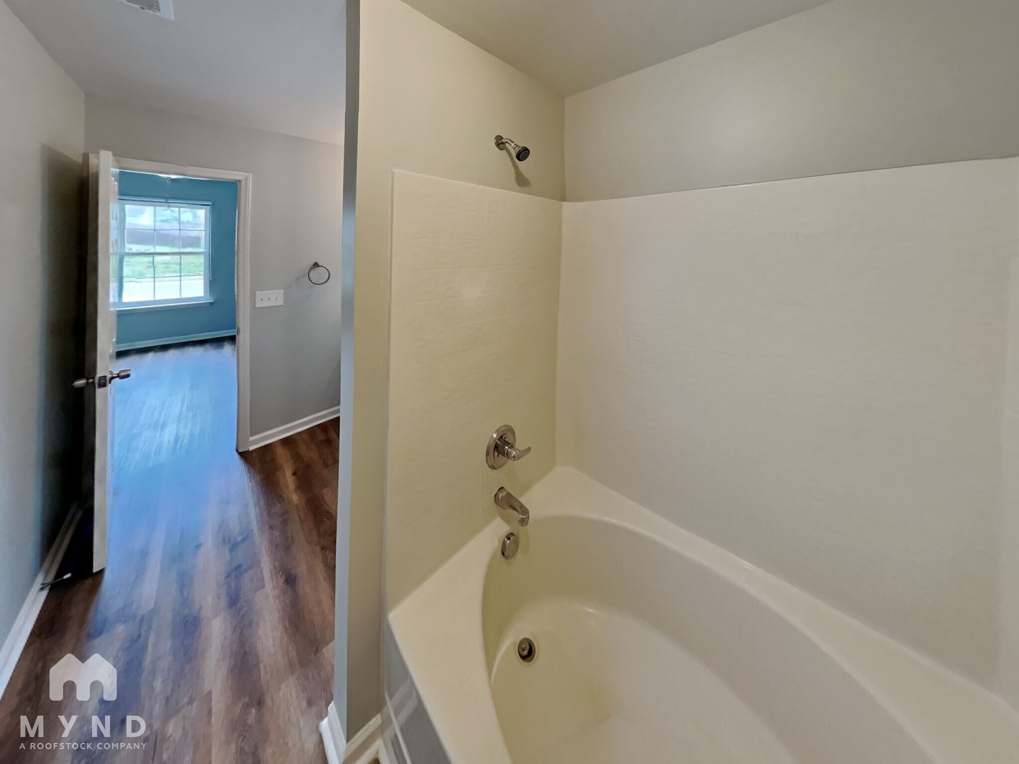 Building Photo - 5511 Windy Valley Dr