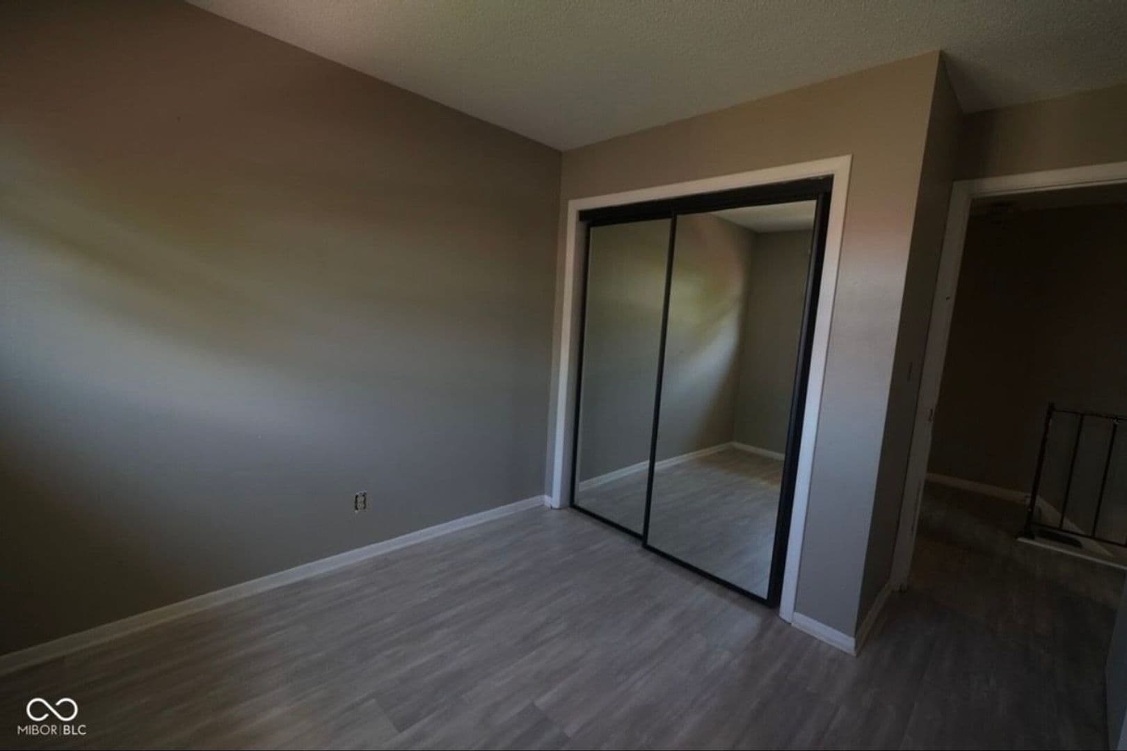Building Photo - 2813 Del Prado Dr