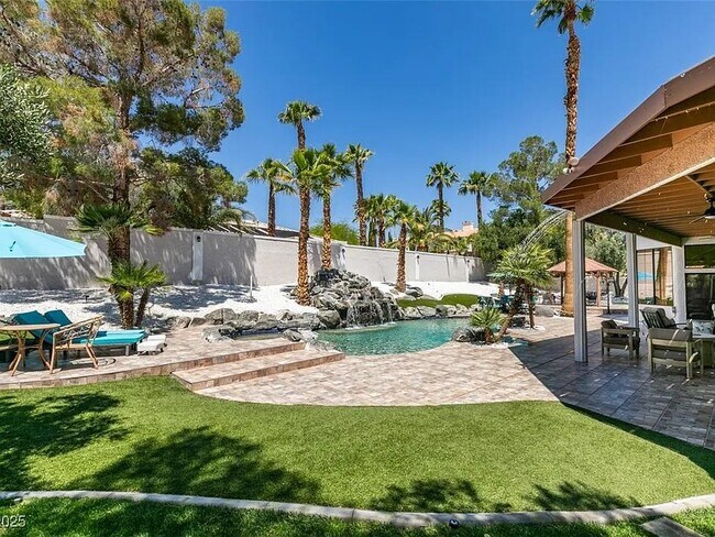 Building Photo - 2101 Diamond Bar Dr