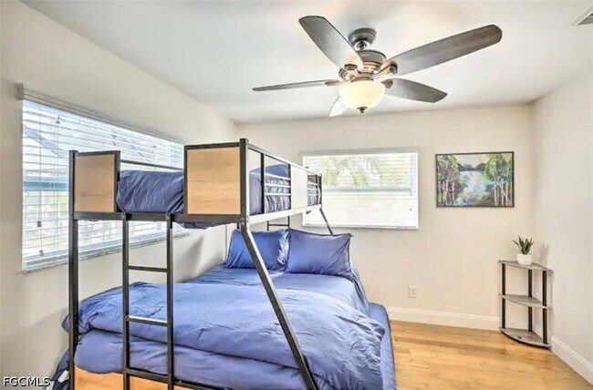 Building Photo - 2806 SW 38th Terrace