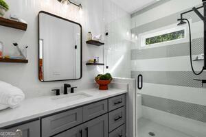 Building Photo - 2328 Mason Dr