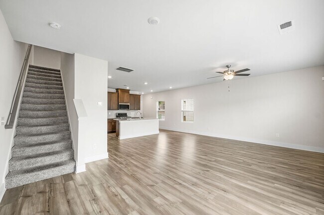 Building Photo - 115 Ted Dr