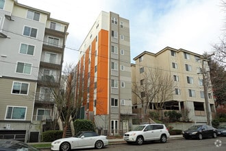 Building Photo - Soleil