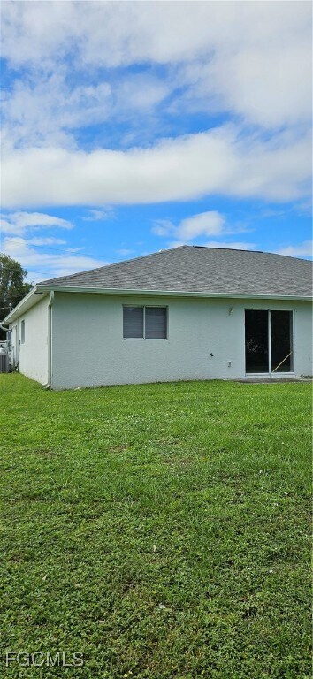 Building Photo - 863 Bedford Dr