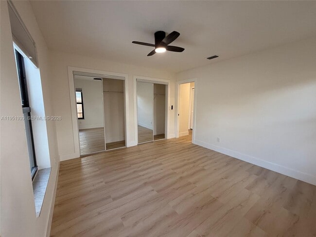 Building Photo - 1462 SW 25th Ave