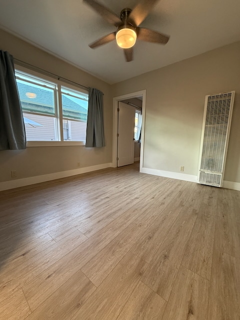 Living room - 1169 Leff St