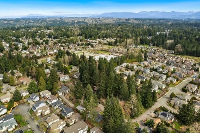 Building Photo - Beautiful Renovated Home in Excellent School District, Sammamish!