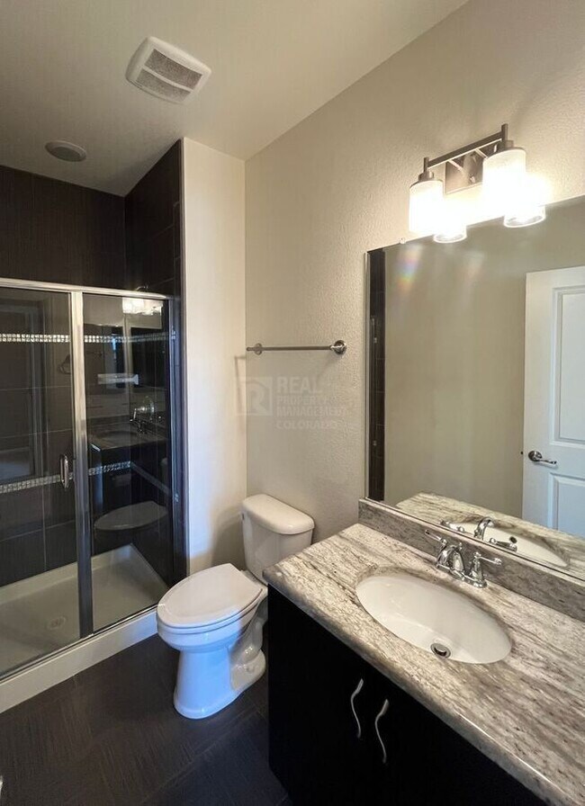 Building Photo - 325 Stone Creek Dr