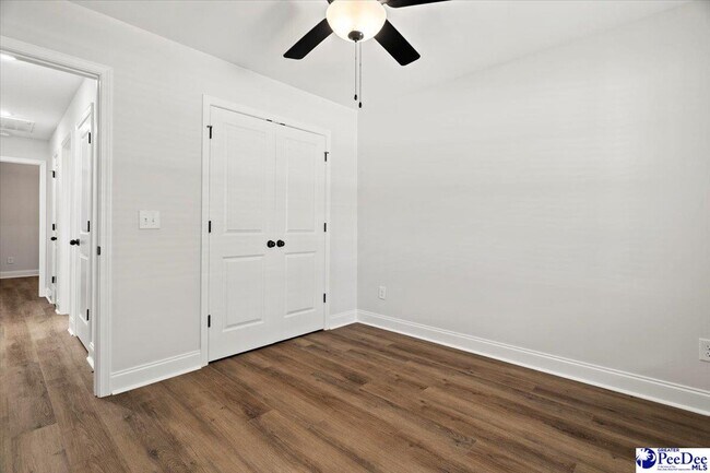 Building Photo - 323 S McQueen St