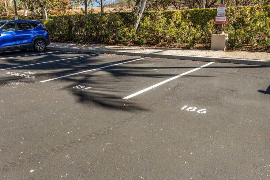 Building Photo - 3950 Kalai Waa St