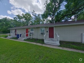 Building Photo - 1606 1/2 S Martinson