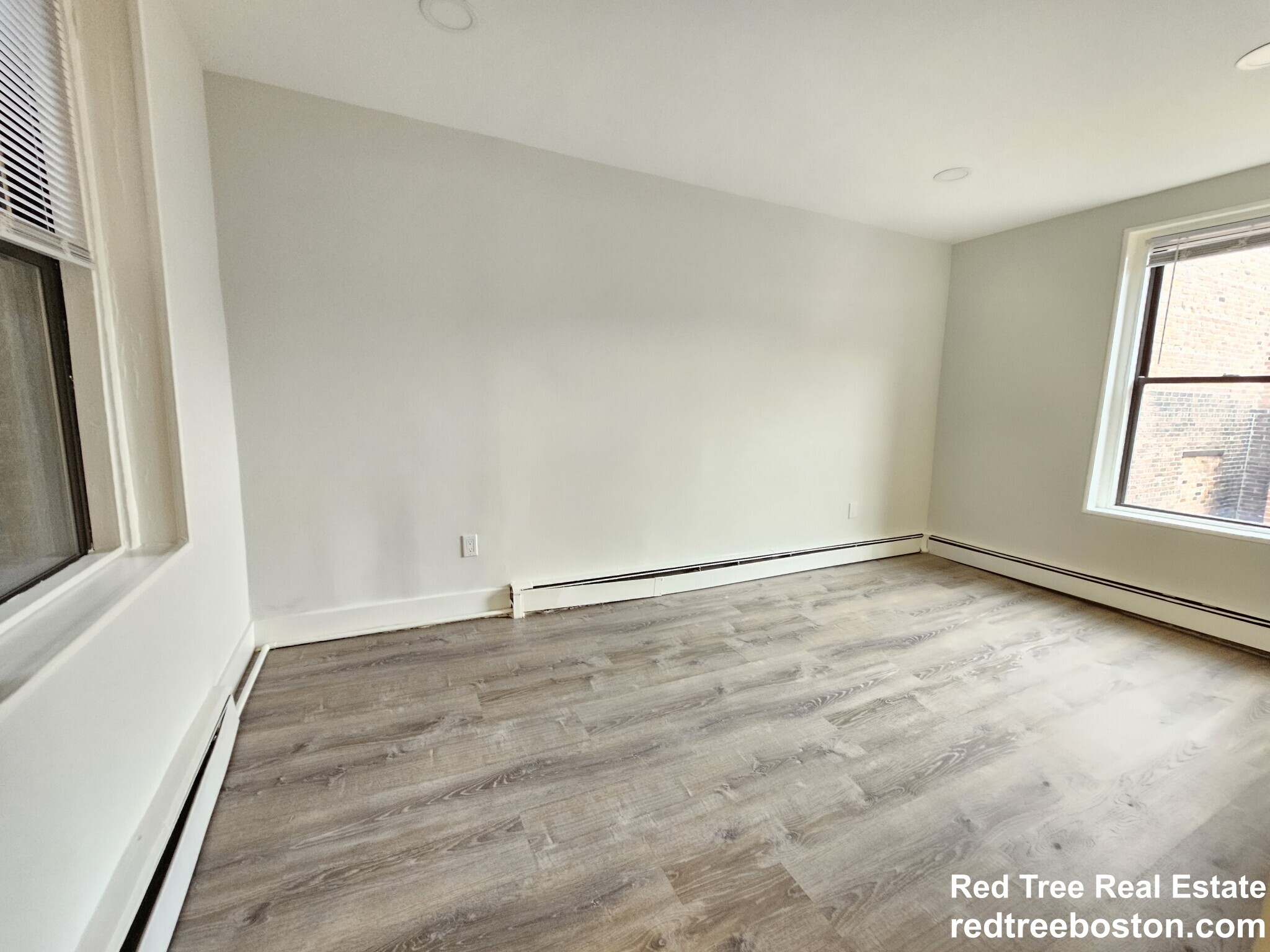 Apt 4 - 40 Joy St