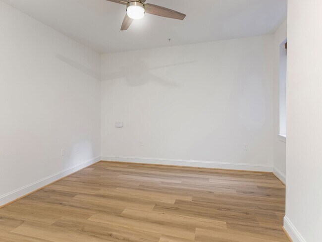 Building Photo - Charming 2BR/2BA Condo Near U Street with Modern Finishes and Prime Location