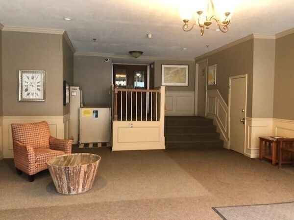 Building Photo - 200 Market St