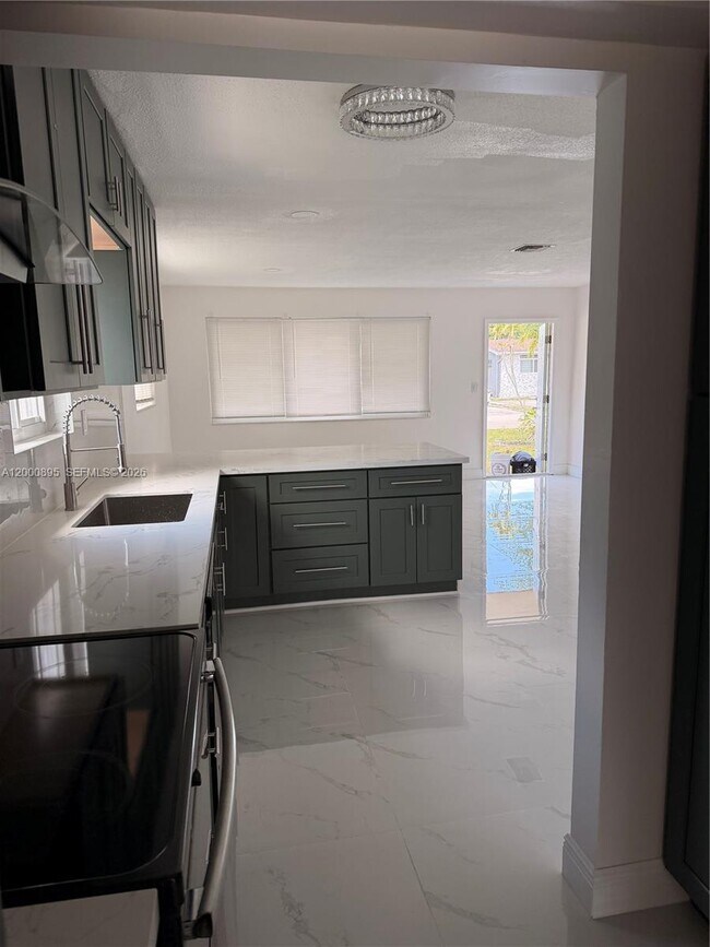 Building Photo - 7380 Cleveland St