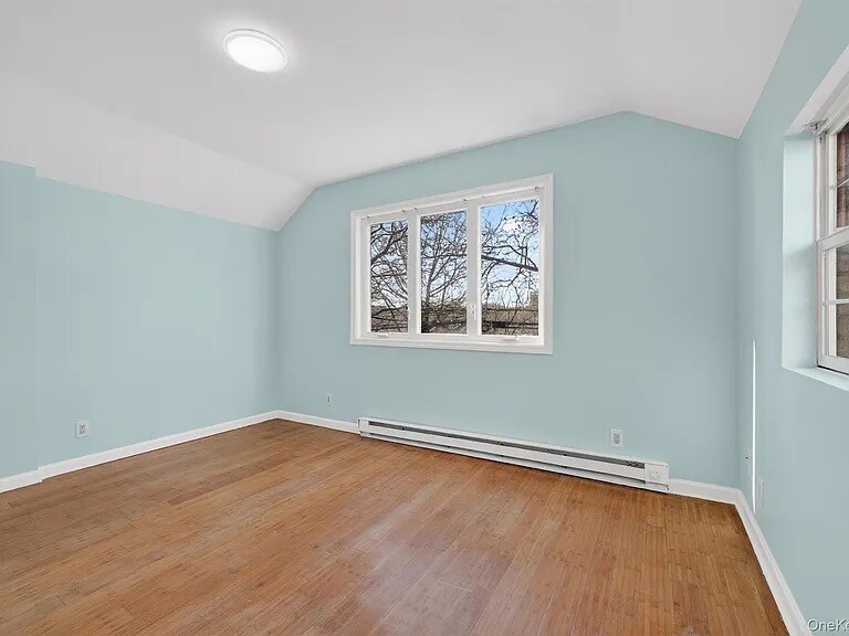 Building Photo - 636 Throgs Neck Expy