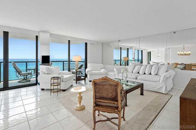 Building Photo - 250 S Ocean Blvd
