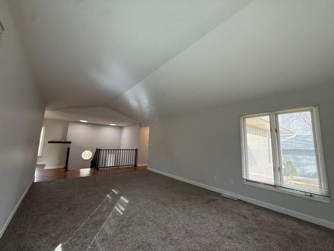 Building Photo - $2,900 | 5 Bedroom, 3 Bathroom House | No Pets | Available for Immediate Move In!