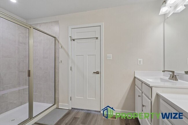 Building Photo - 7124 Emaly Jane Ln