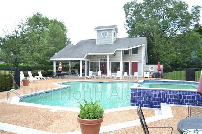 Building Photo - 1023 Stones Throw Dr NW