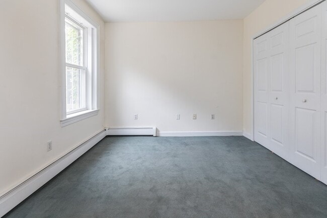 Building Photo - 87 Waltham St