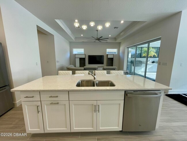 Building Photo - 437 Aquamarine Wy