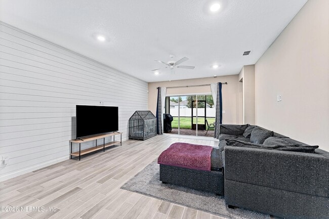 Building Photo - 10206 Powell Creek Ct