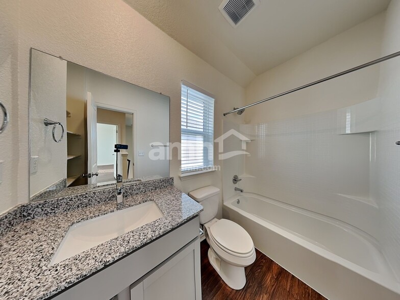 Building Photo - 2735 Geronimo Creek