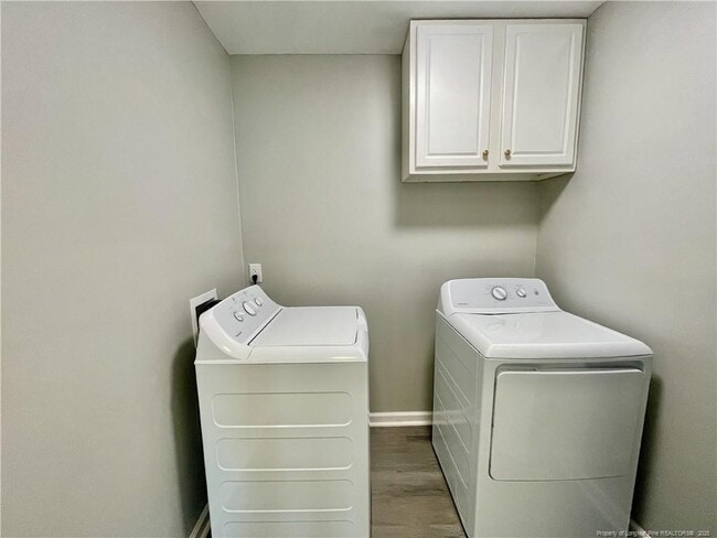 Building Photo - 5148 Longbranch Dr