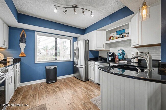 Building Photo - 14750 Beach Blvd