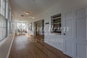 Building Photo - Fully Furnished Downtown Spacious 1 bedroom