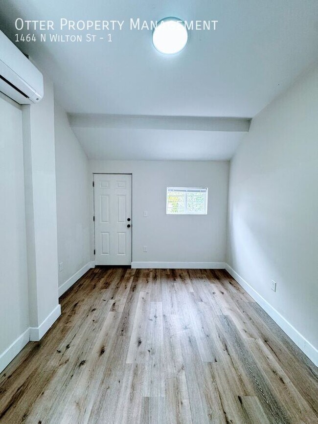 Building Photo - 1464 N Wilton St