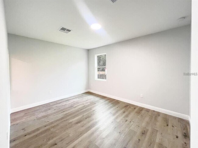 Building Photo - 113 Dogwood Dr Cir