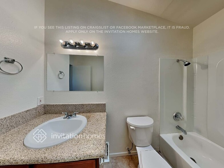Building Photo - 7886 Pinyon Ave