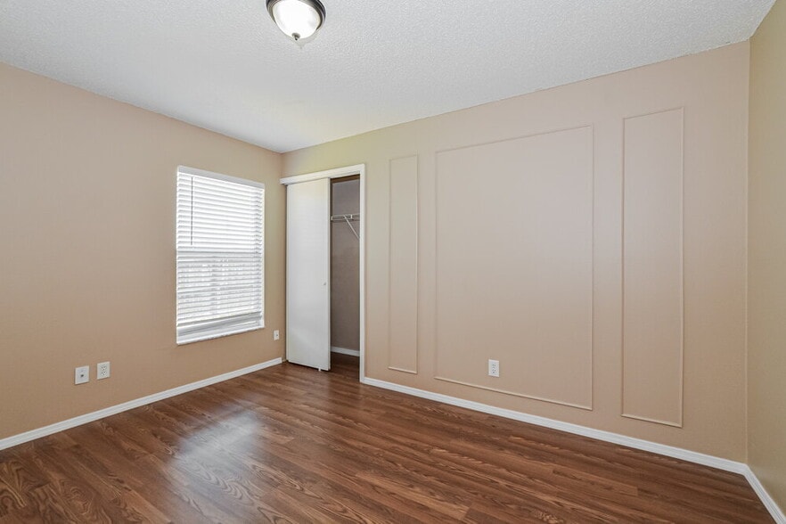 Building Photo - 3100 Orchard Pl