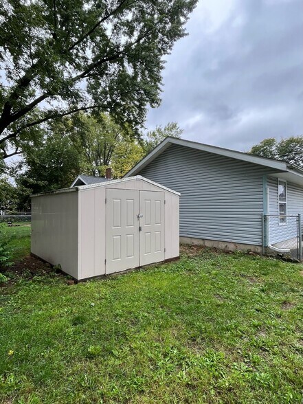Building Photo - 5315 Garden Plain Ave