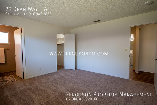 Building Photo - Recently Renovated Duplex in Folsom