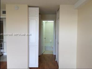 Building Photo - 3710 Inverrary Dr