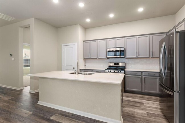Building Photo - 2715 Chestnut Oak Cir